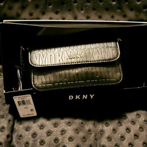 Black DKNY crossover purse